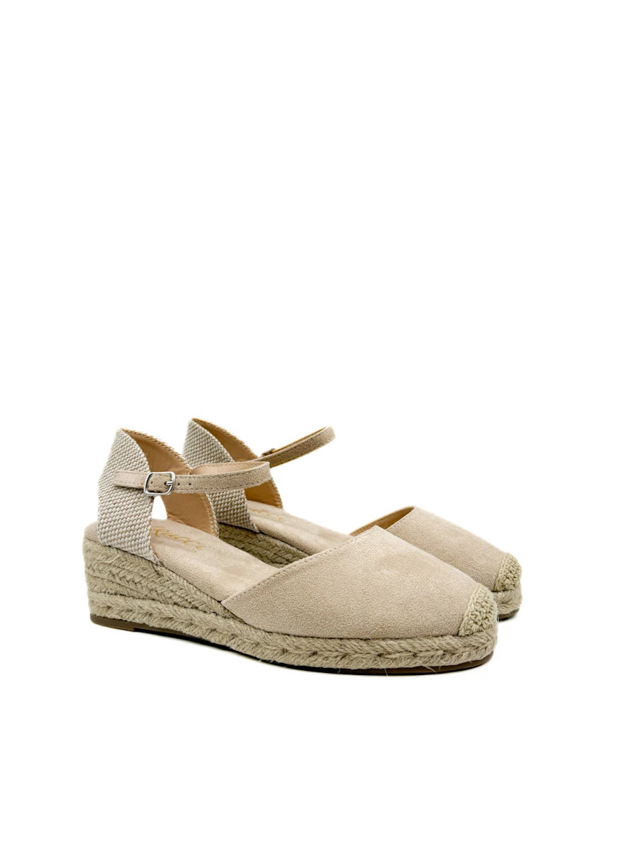 Alpargatas de Cuña Media en Antelina Beige con Detalle de Ganchillo