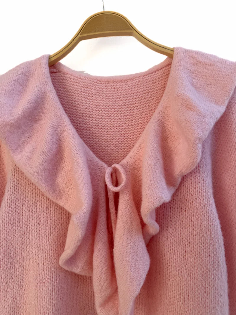 Jersey de Punto Suave con Cuello de Volantes y Lazo Frontal