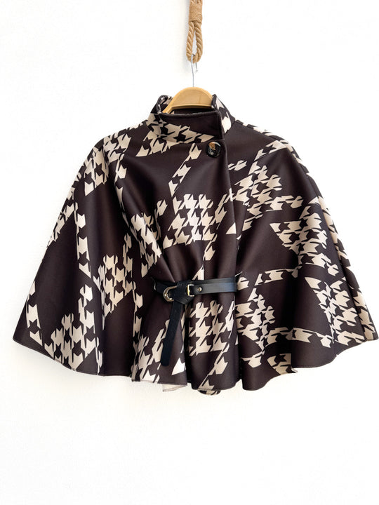 Poncho corta con cinturón y cuello alto Marrón pata de gallo única