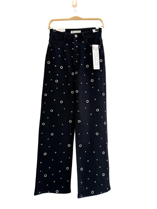 Jeans Rectos con Aros Metálicos Negro
