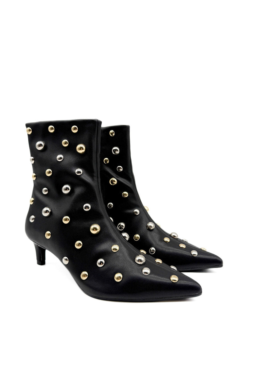 Botines Tacón Bajo Tachuelas Metálicas Corina M5636