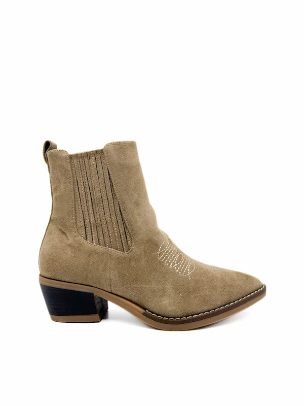 Botín Cowboy de Antelina con Cremallera Lateral. Referencia K5052 Kahki