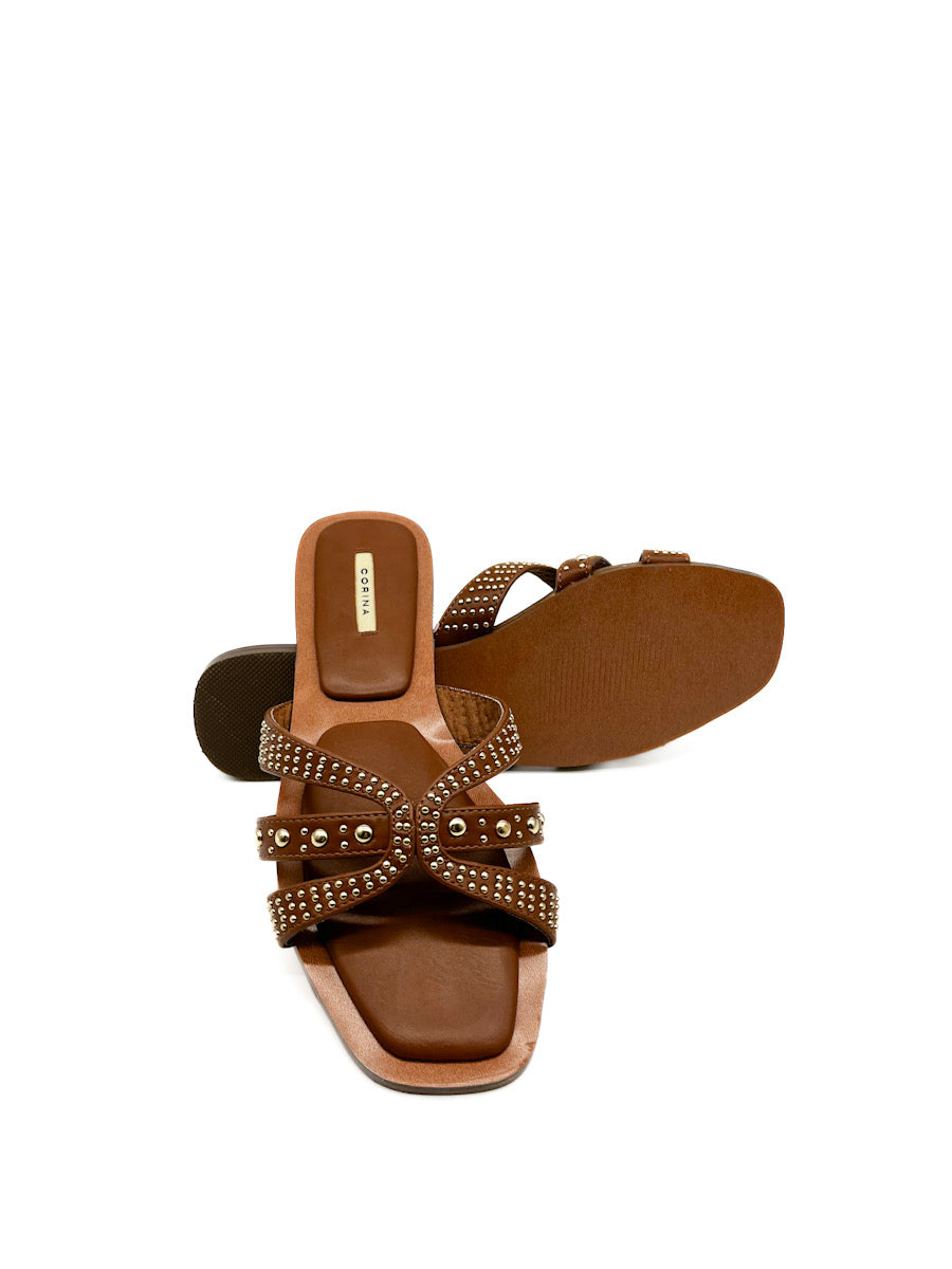 Sandalias Planas Tachas Corina M4466