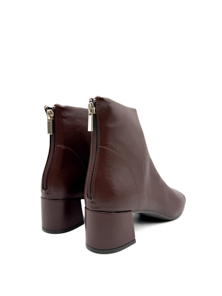 Botines de Tobillo con Tacón Cuadrado  Corina  M5870