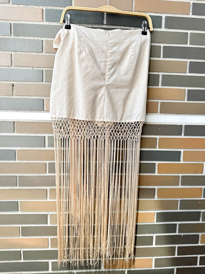 Falda Pareo con Flecos y Bordado Floral