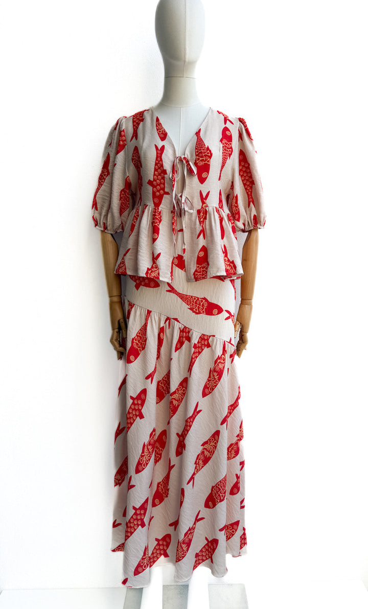 Conjunto peces beige y Rojo