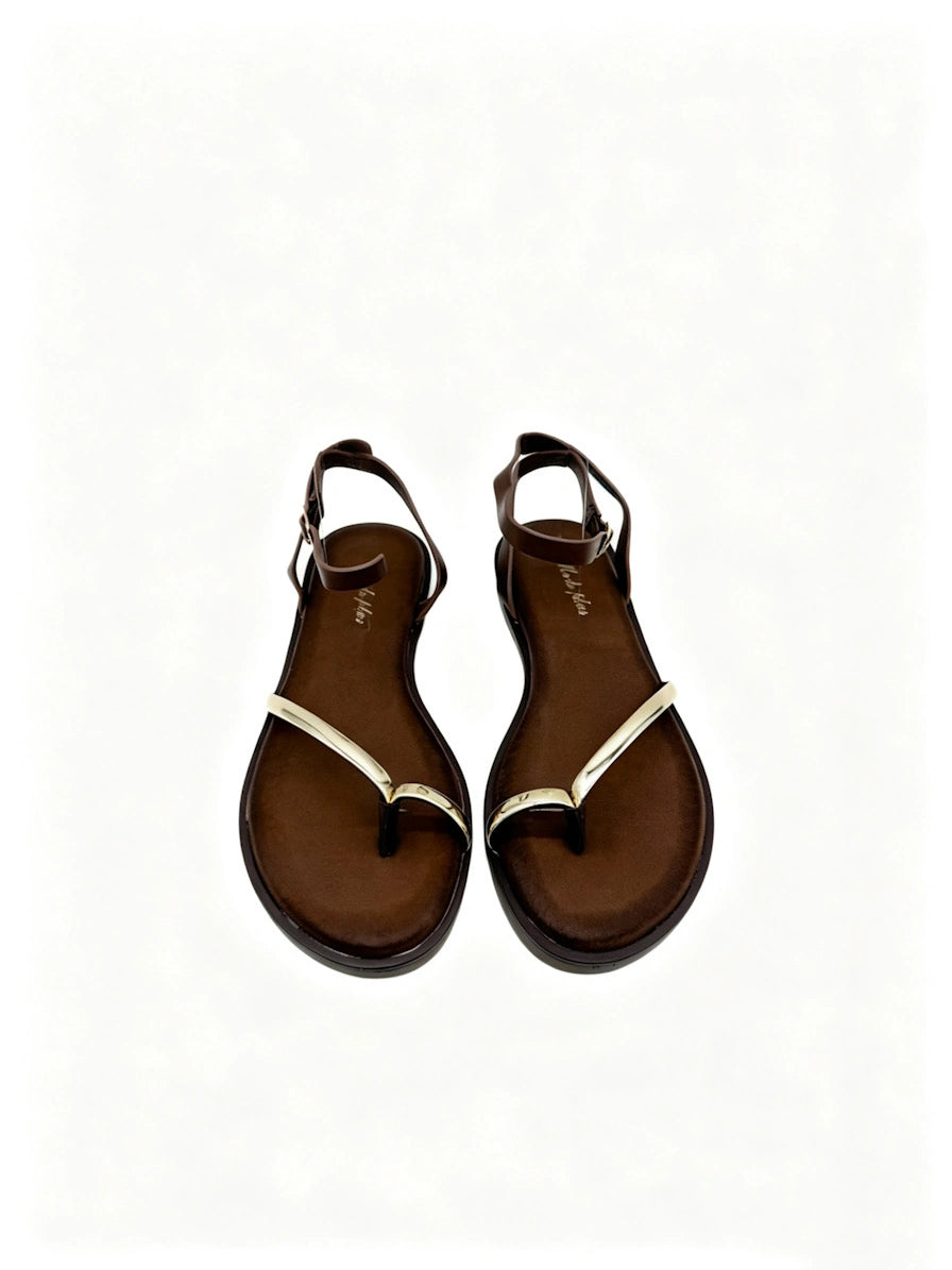 Sandalias de Dedo Confort con Detalle Dorado Flexible