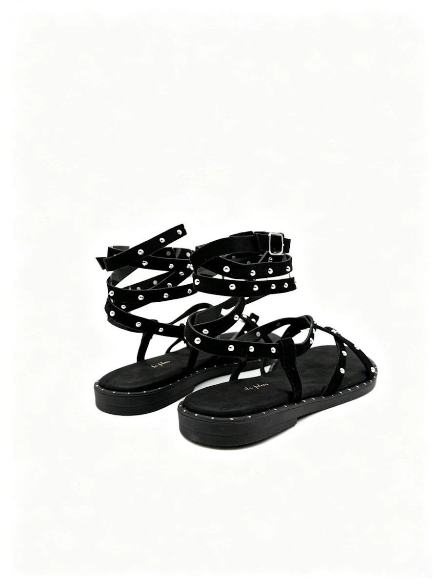 Sandalias Planas Estilo Romano con Tachuelas y Cierre al Tobillo - Colección Verano