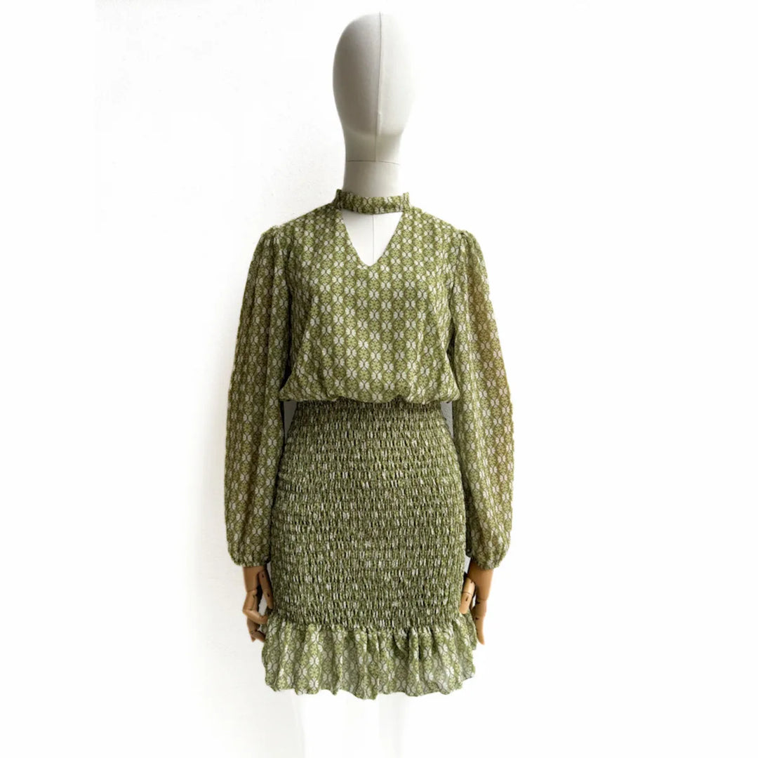 Vestido Dos Piezas con Estampado y Detalles Fruncidos