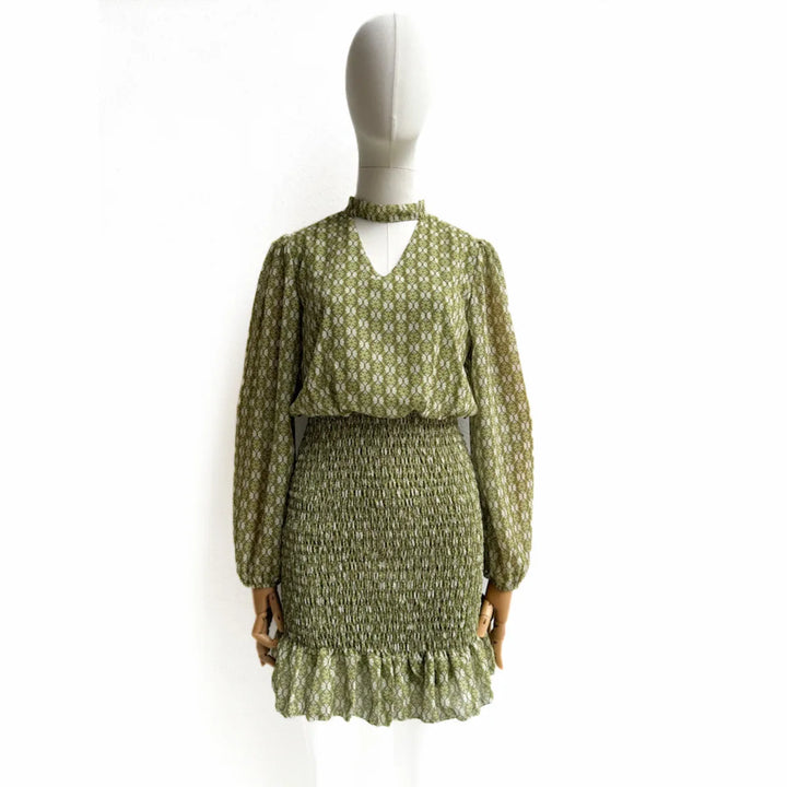 Vestido Dos Piezas con Estampado y Detalles Fruncidos