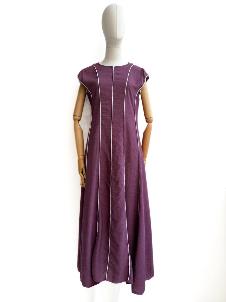 Vestido largo con líneas verticales en contraste – Disponible en varios colores
