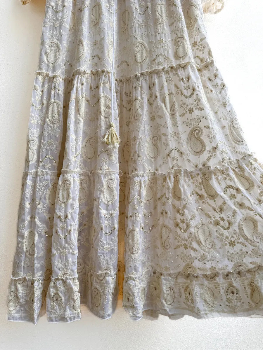 Vestido Largo Bohemio Bordado con Cordón Ajustable