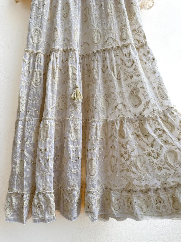 Vestido Largo Bohemio Bordado con Cordón Ajustable