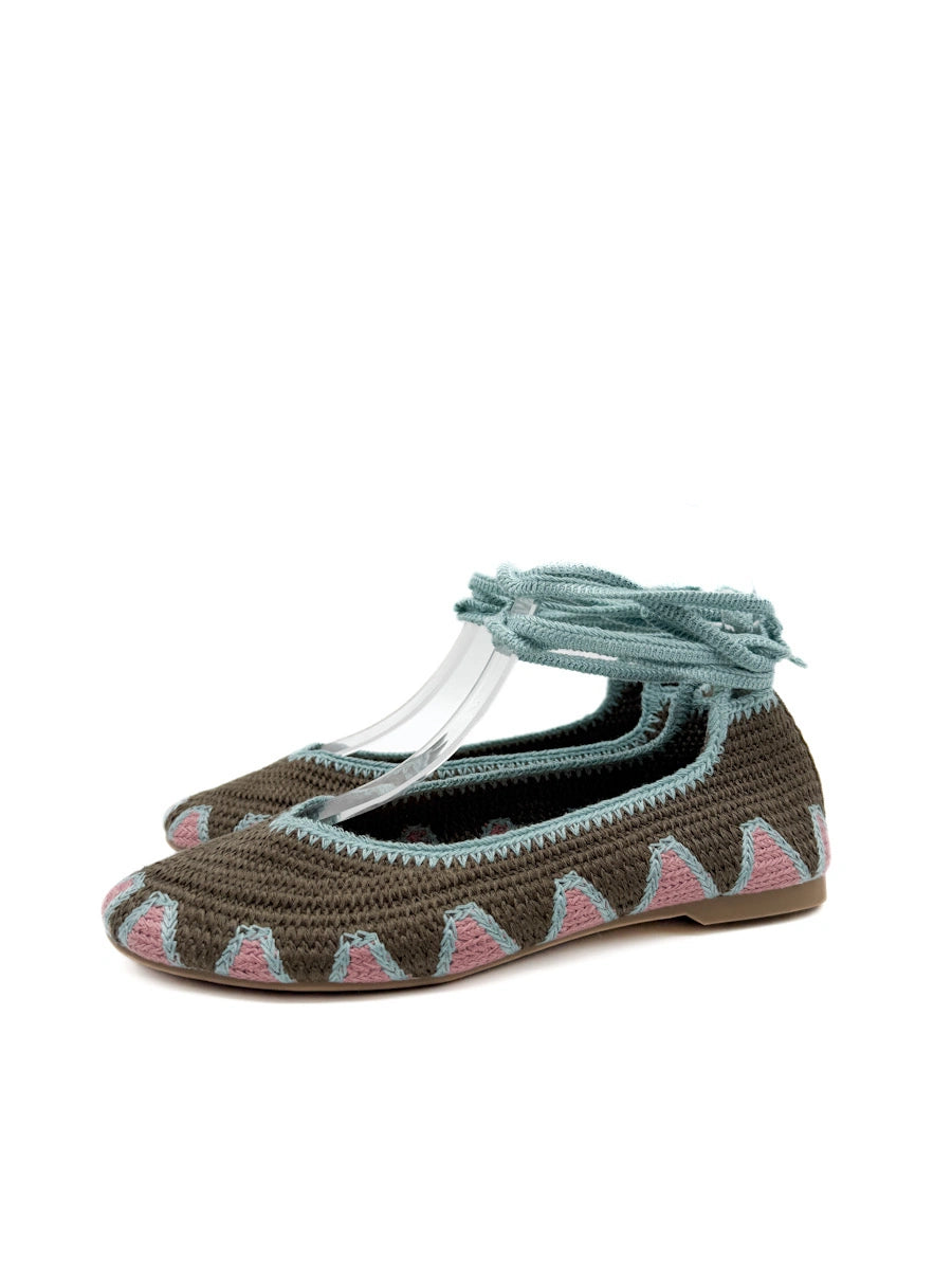 Bailarinas Artesanales de Crochet con Cintas para Tobillo y Diseño Étnico