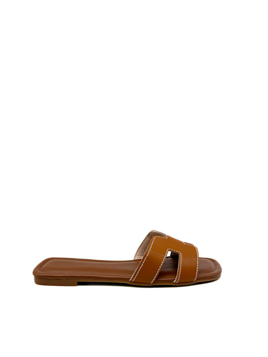 Sandalia Plana Color Camel Para Mujer Camel