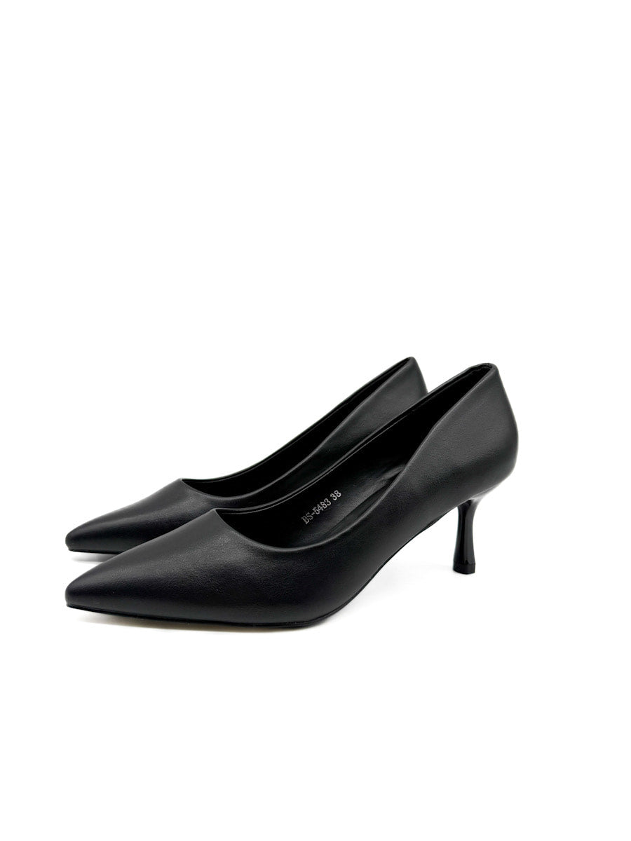 Zapatos de Tacón Clásicos: Elegancia Atemporal en Cuero Sintético