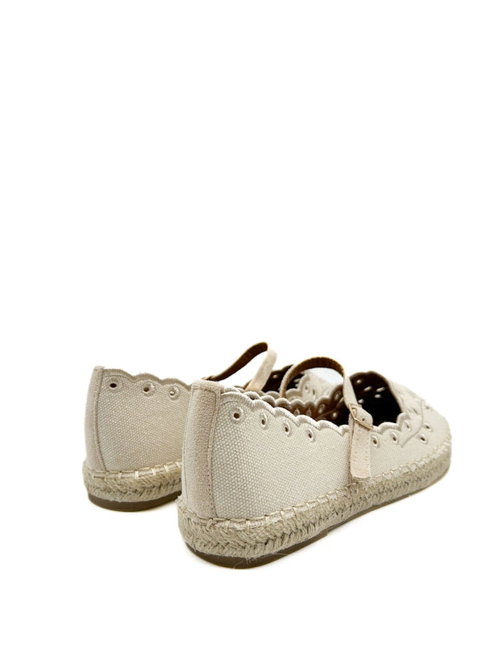 Espadrilles Mary Jane con Bordado Inglés y Acabado Artesanal