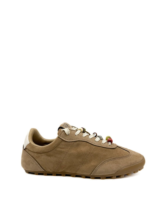 Zapatillas de Ante Marrón con Abalorios en Cordones 