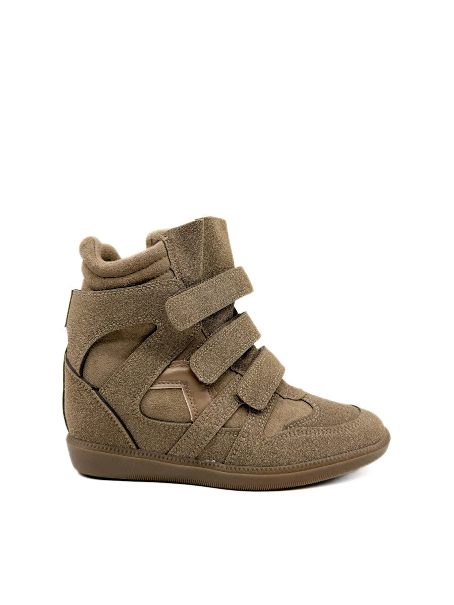 Zapatillas con Cuña Interna y Velcro en Antelina
