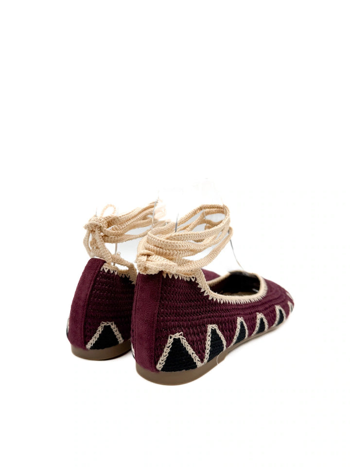 Bailarinas Artesanales de Crochet con Cintas para Tobillo y Diseño Étnico