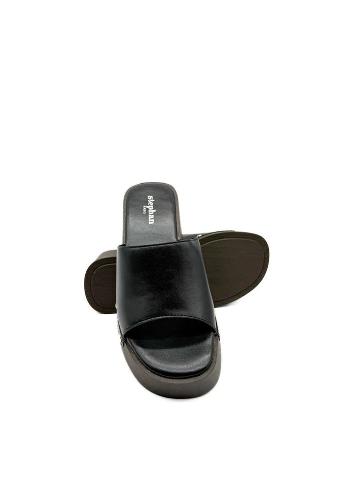 Sandalias de Cuña Tipo Zueco con Plataforma Efecto Madera y Tachuelas