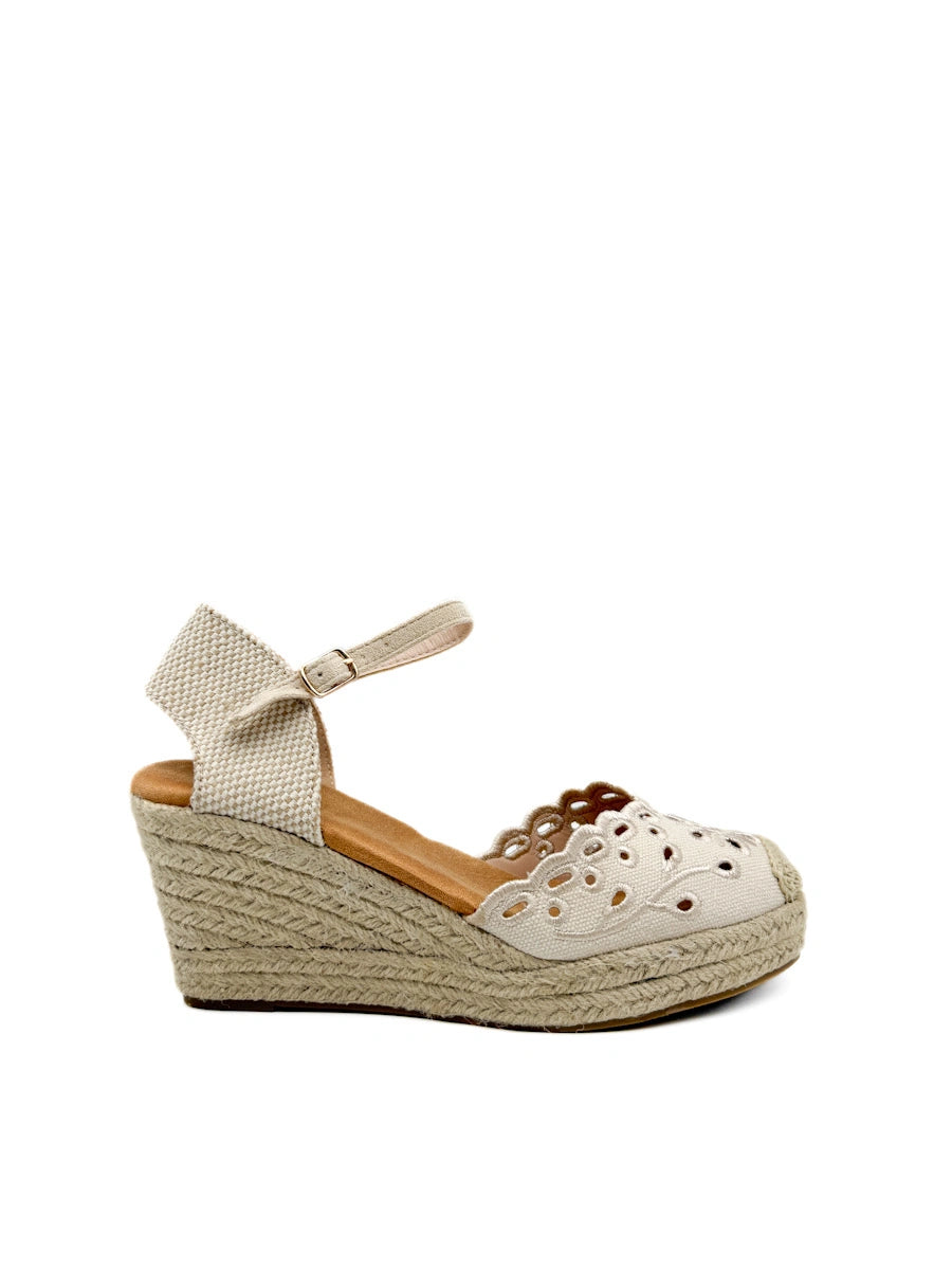 Alpargatas de Cuña con Calado Floral y Plataforma de Yute