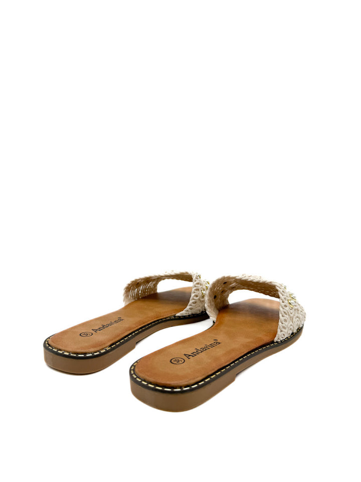 Sandalia Plana Crochet con Perlas