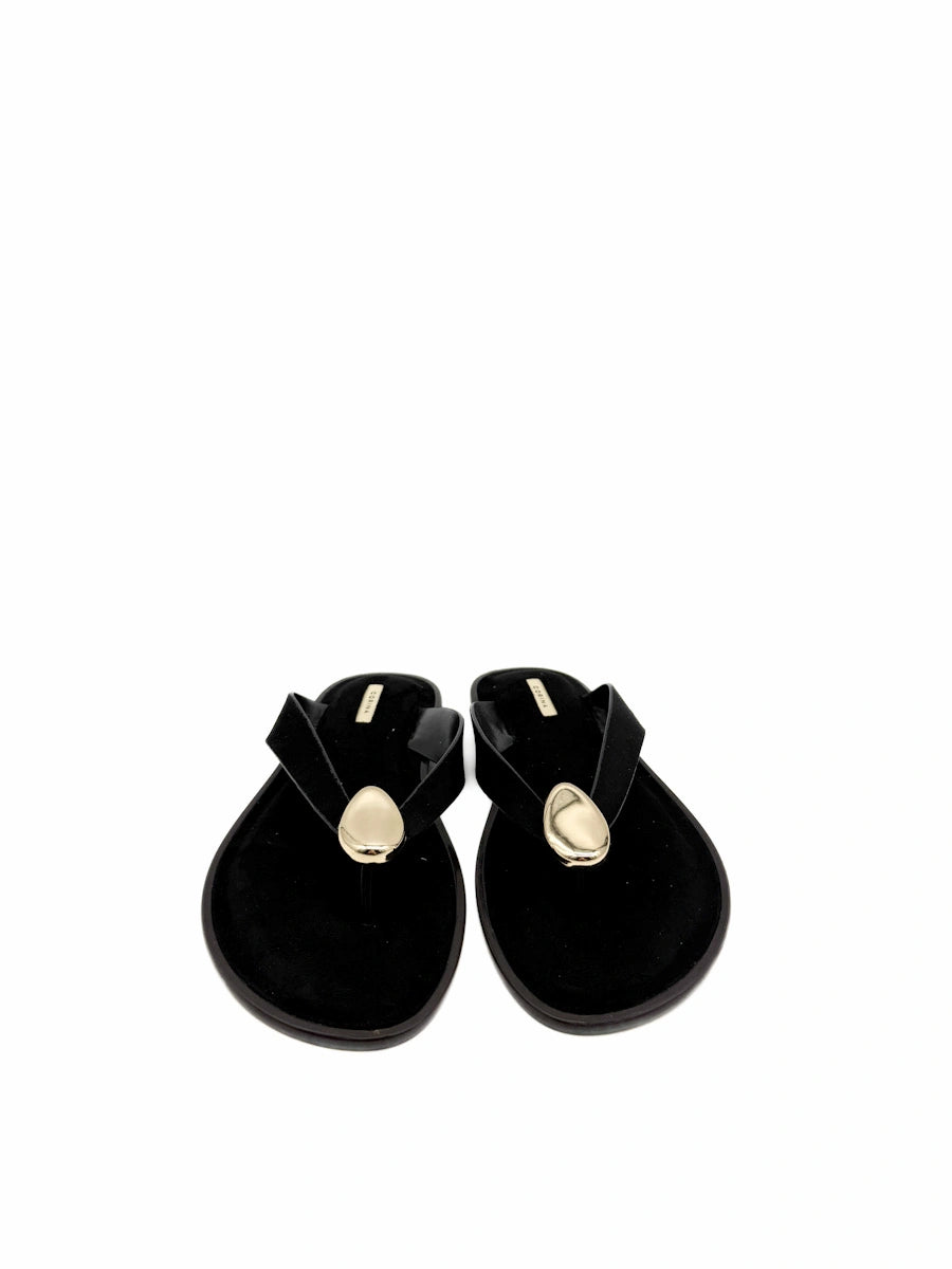 Sandalias de Dedo Corina con Adorno Metálico Dorado