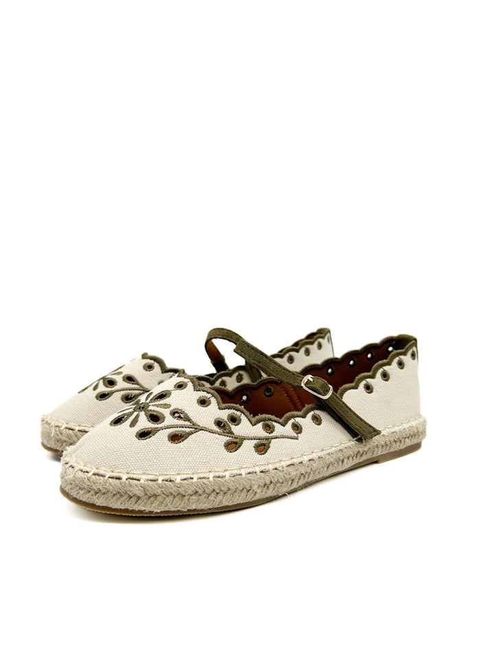 Espadrilles Mary Jane con Bordado Inglés y Acabado Artesanal