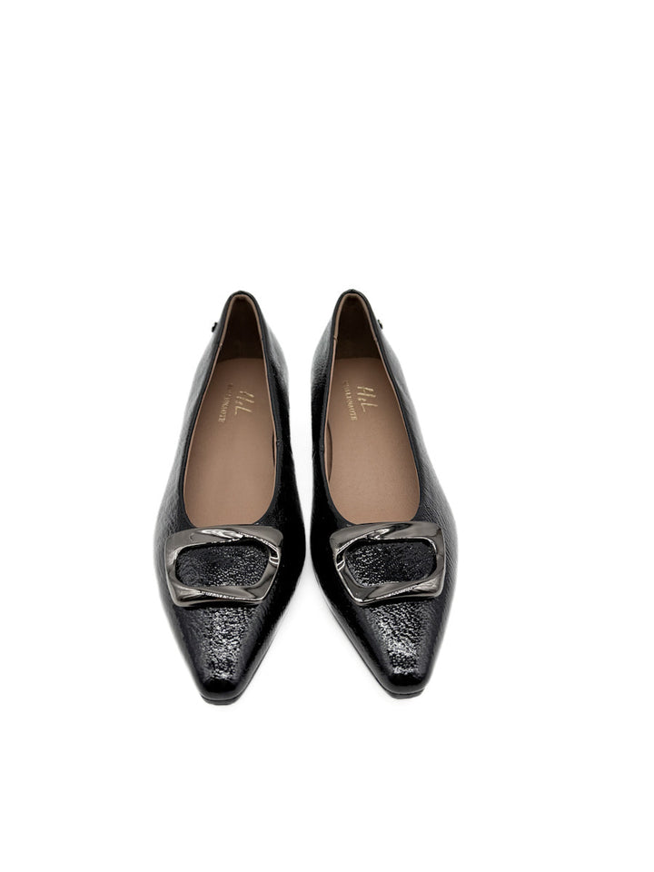 Zapatos de Tacón Bajo con Hebilla: Elegancia y Comodidad