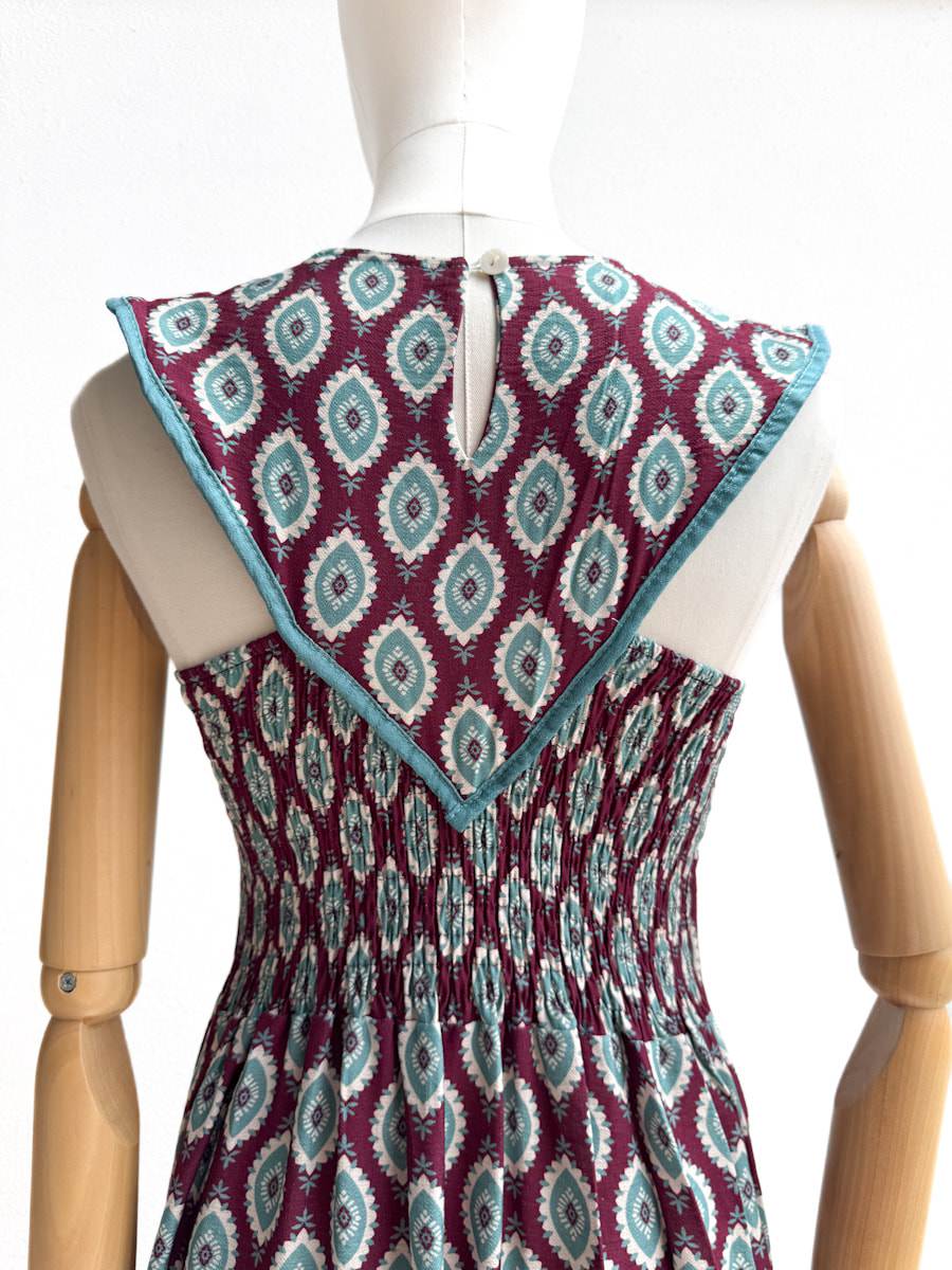 Vestido Midi Étnico con Escote Original – Disponible en Varios Colores