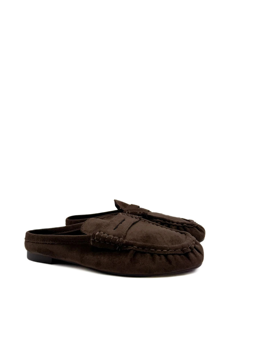 Mules Planos de Antelina Estilo Loafer