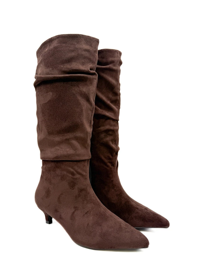 Botas Altas Fruncidas de Ante Sintético con Tacón Chupete y Puntera Fina
