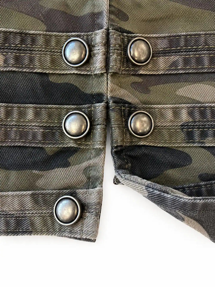 Chaqueta Militar Mujer Camuflaje con Cuello Mao, Manga Larga y Detalles de Hebillas y Botones Metálicos