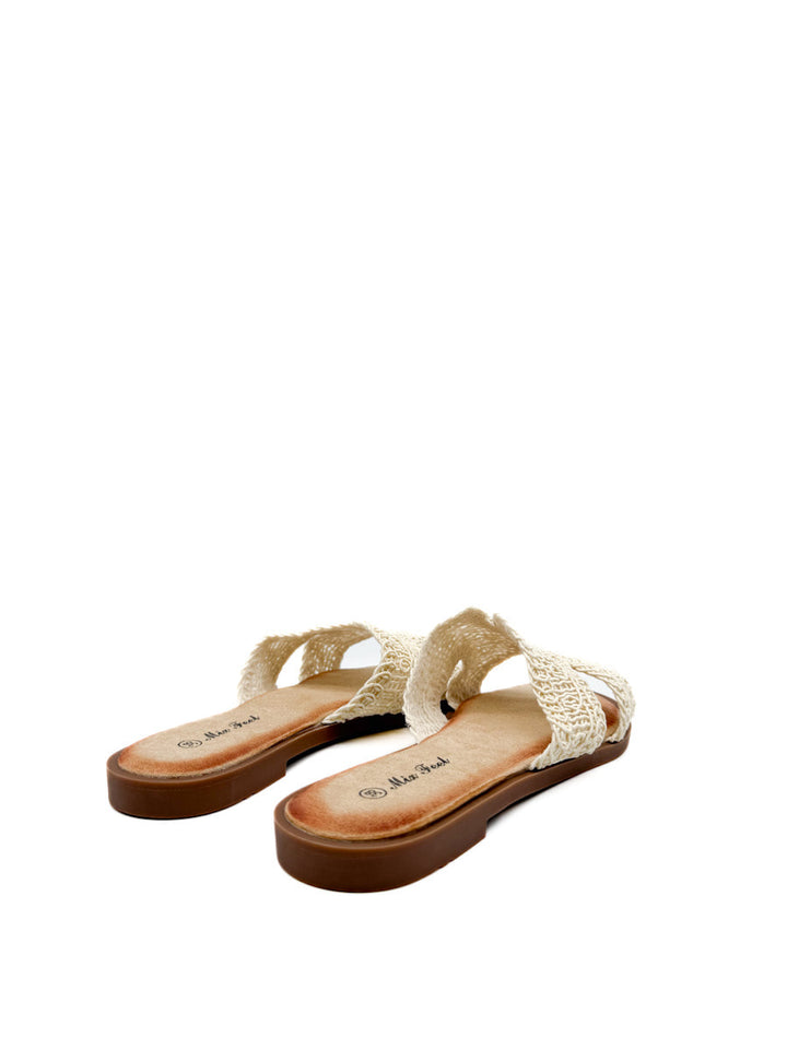 Sandalia Plana Tejidas en Color Beige – Estilo Casual y Elegante