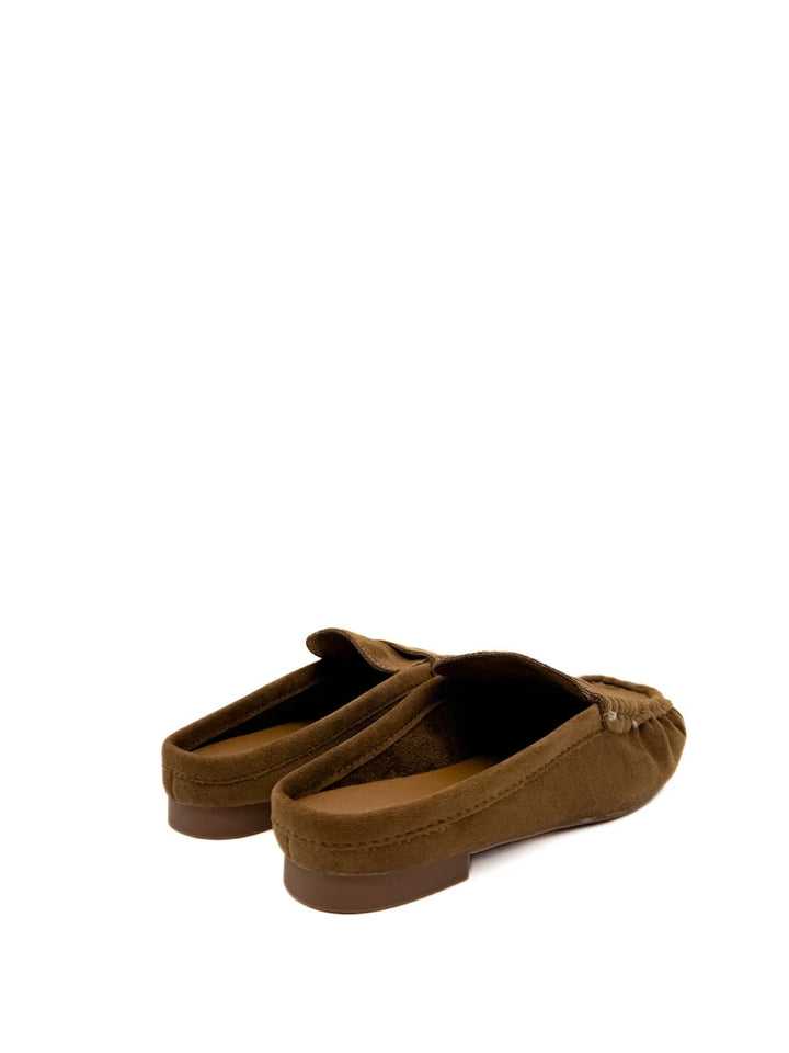 Mules Planos de Antelina Estilo Loafer