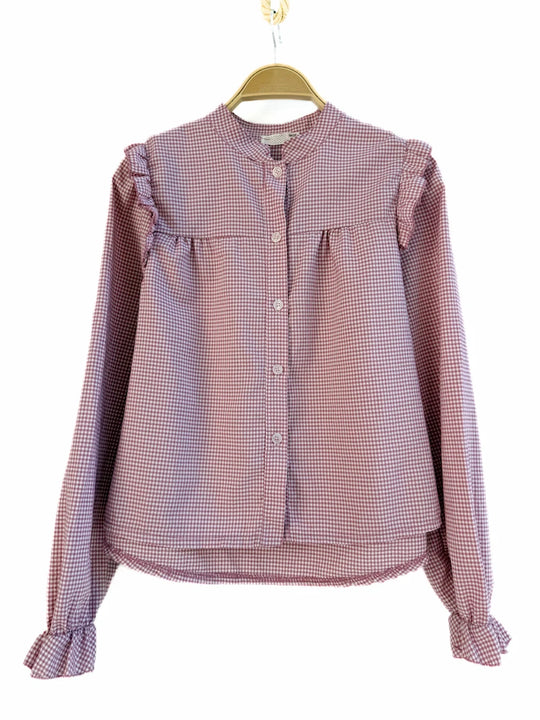 Blusa de cuadros vichy con volantes en las sisas y cuello mao.