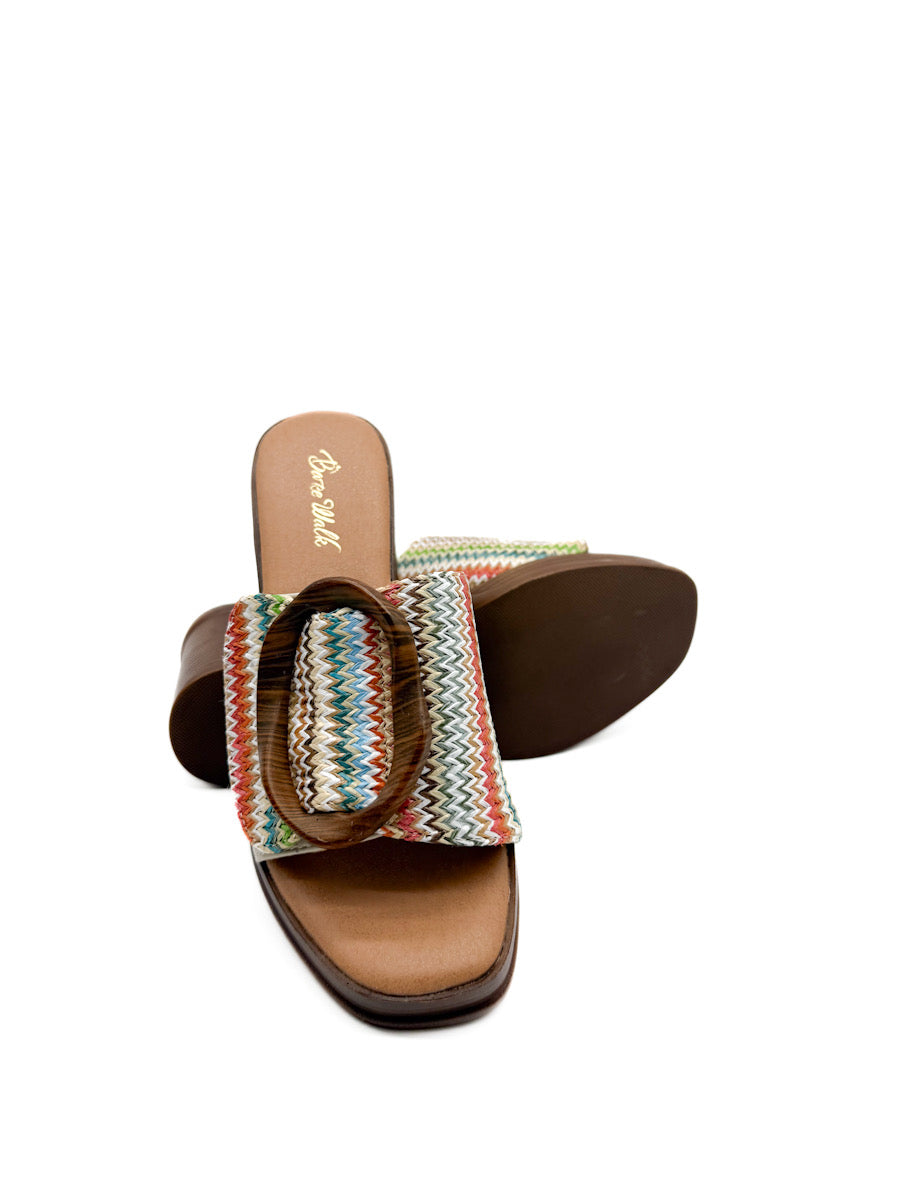 Sandalias Elegantes con Detalles Artesanales y Tacón Ancho