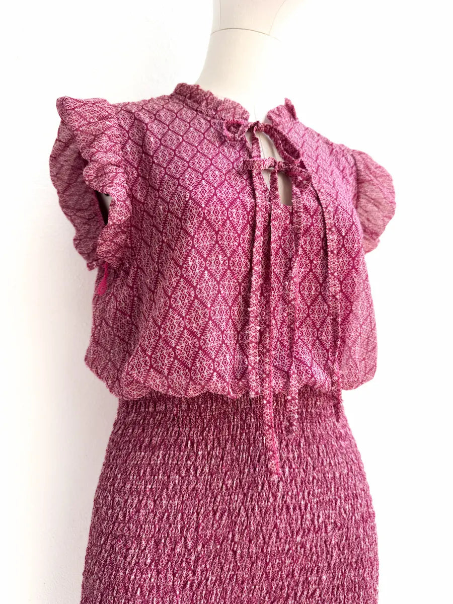 Vestido Corto Estampado con Nido de Abeja y Volantes