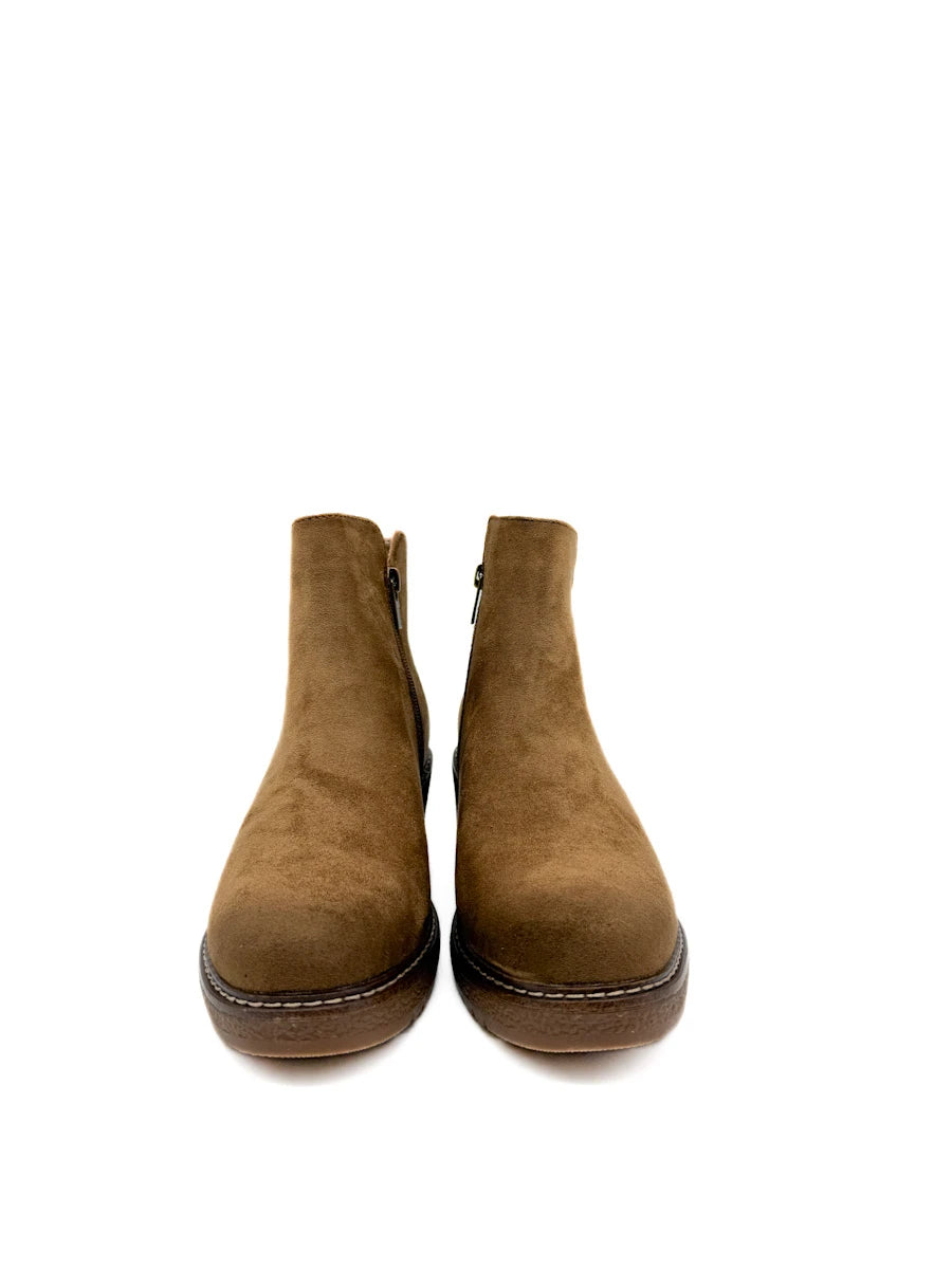 Botines de Cuña para Mujer en Antelina con Cremallera Lateral y Suela de Goma