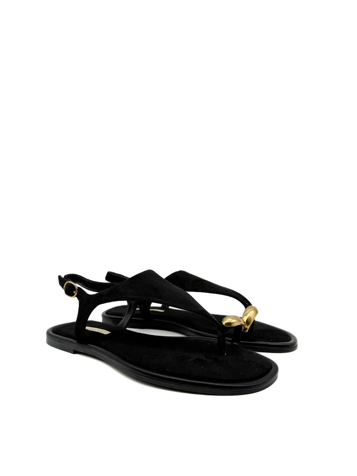 Sandalias Minimalista en Ante con Detalle de Anillo Dorado