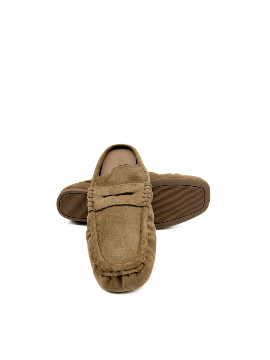 Mules Planos de Antelina Estilo Loafer