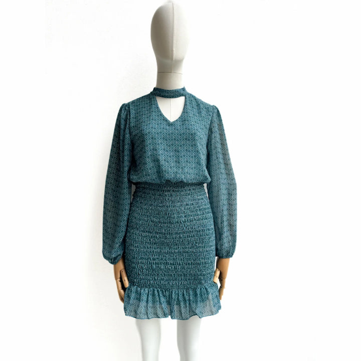 Vestido Dos Piezas con Estampado y Detalles Fruncidos