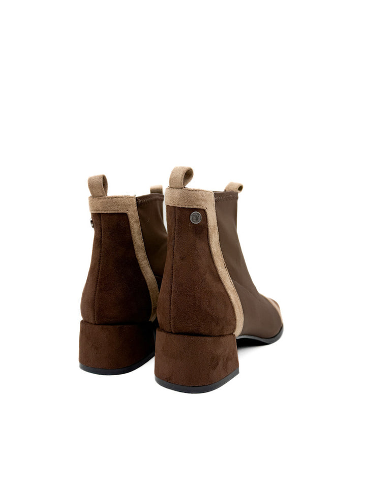 Botines Tacón Cuadrado Negras Texturizadas y Marrones Bicolor