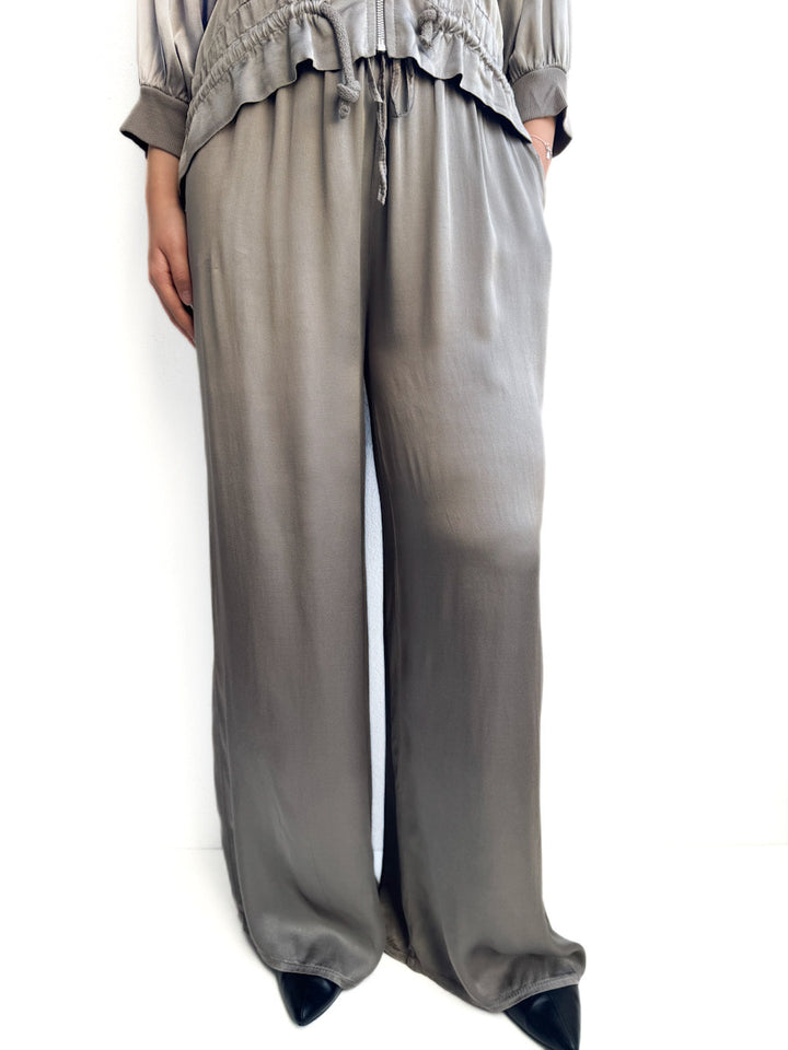 Pantalón recto satinado