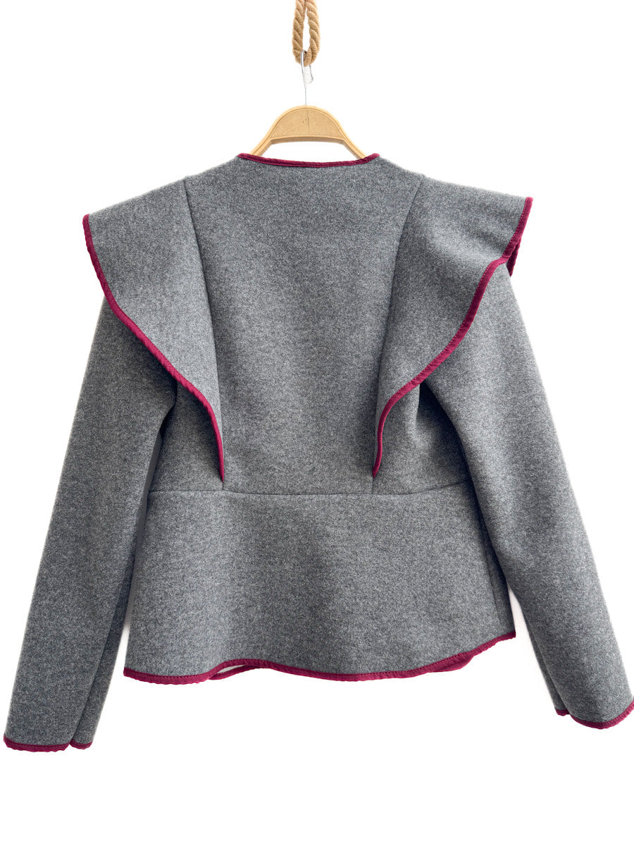 Chaqueta de paño con volante frontal y ribete en contraste