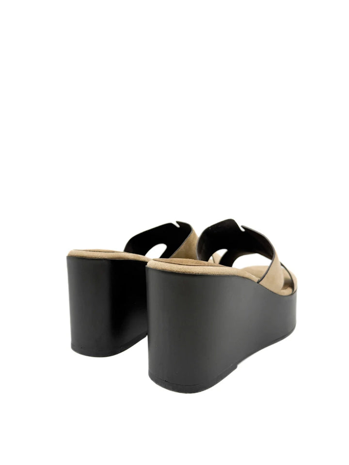 Sandalias de Cuña Corina con Pala Calada en "H" y Plataforma Negra
