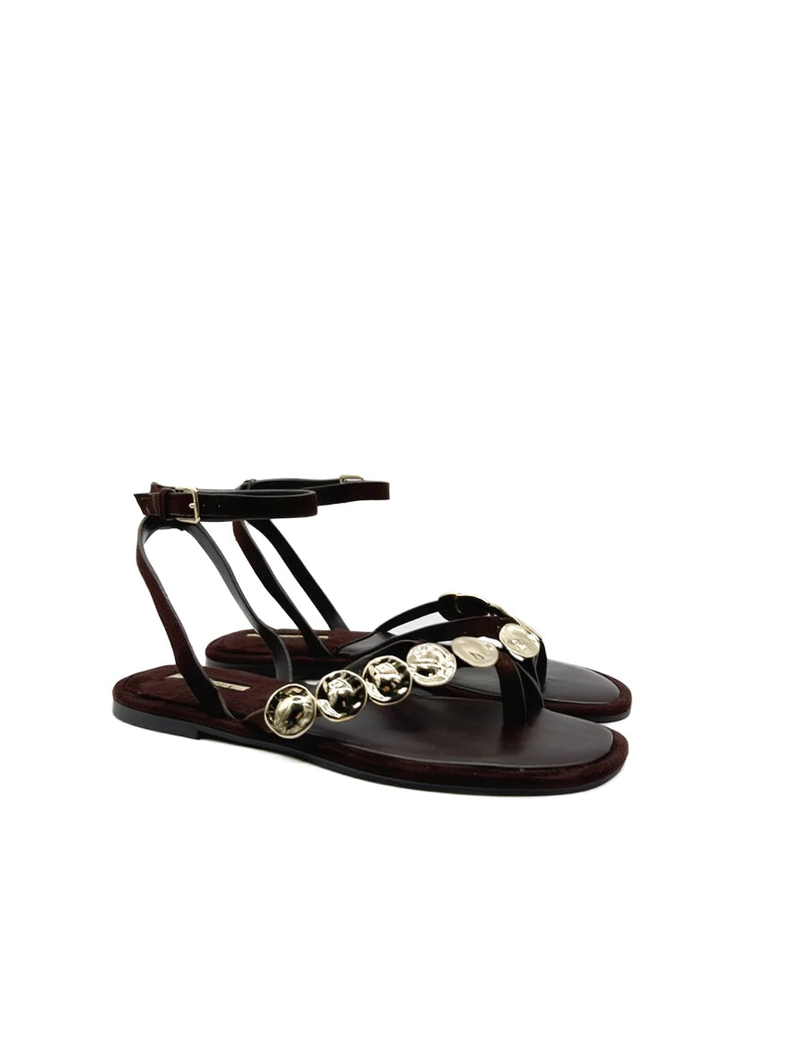 Sandalias de Dedo Boho con Discos Dorados y Tira Ajustable para Mujer