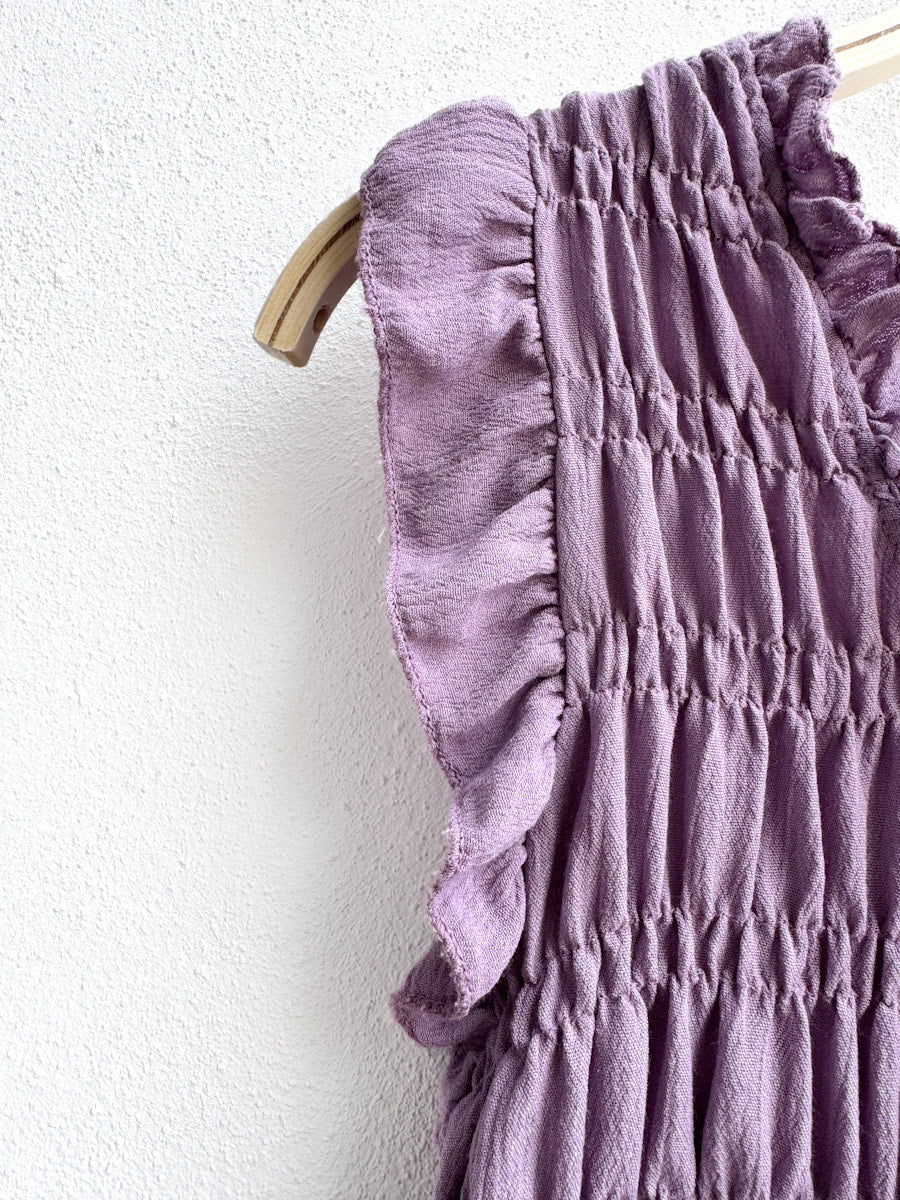 Blusa Sin Mangas Fruncida con Volantes