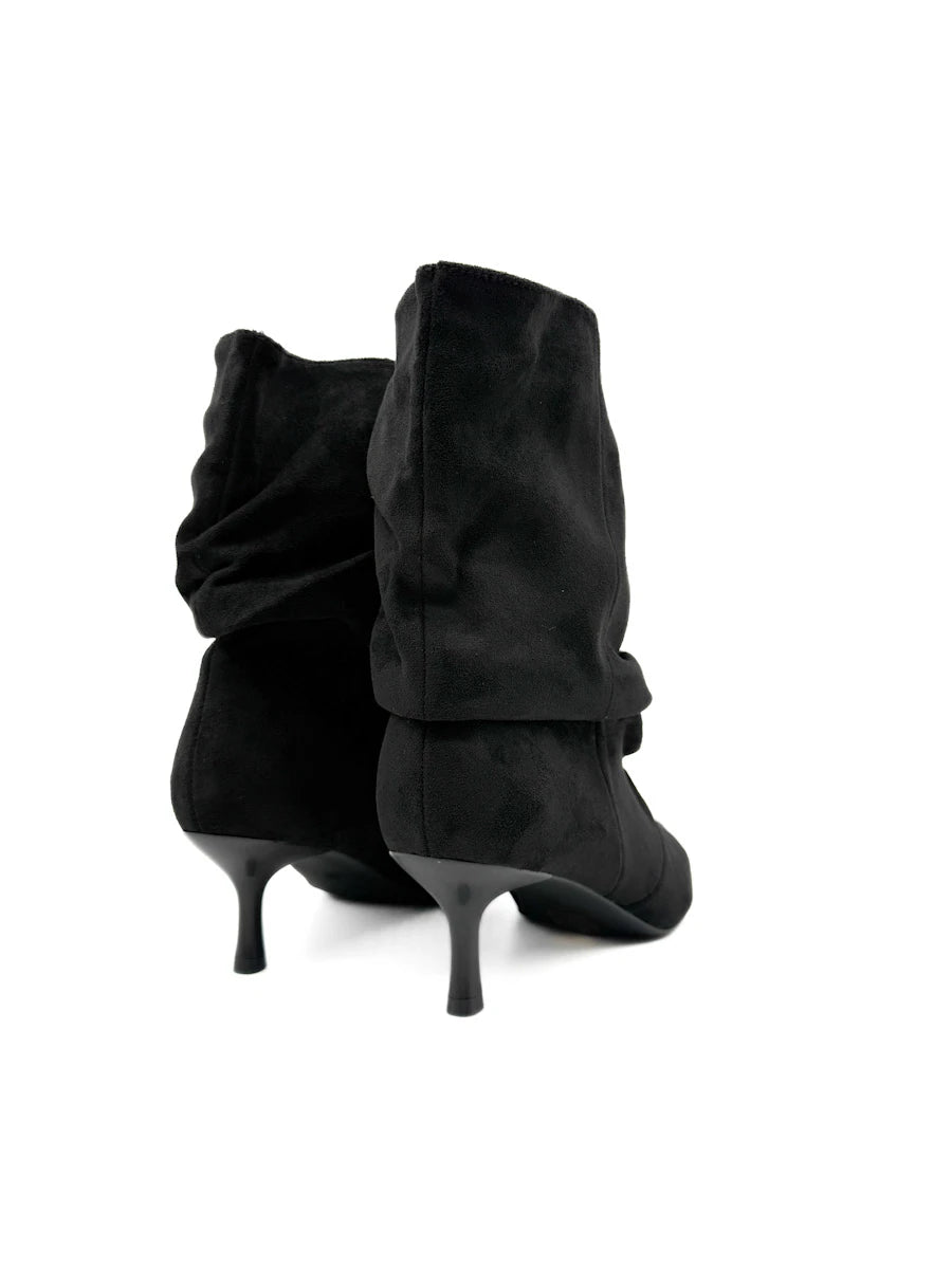 Botines Arrugados de Antelina para Mujer con Tacón Fino y Puntera Afilada